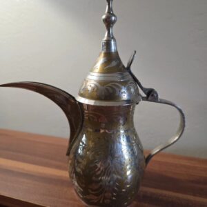 Cafetera artesanal arabe Dallah de metal